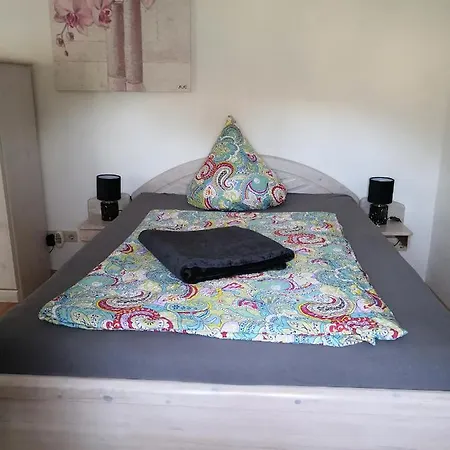 Πανσιόν Zimmervermietung Am Holzberg *